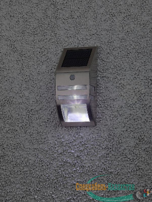 Светильник фасадный ERAFS012-26 Хром 3LED 50лм солнечная батарея ЭРА Б0044252