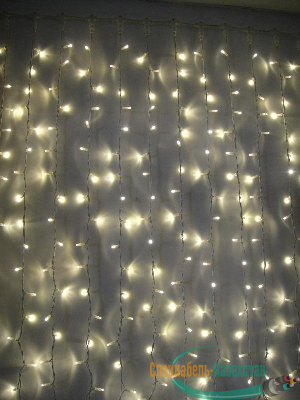 Гирлянда светодиодная "Бахрома" 1.8х0.5м 48LED схема нитей 1/2/3/5/3/2 тепл. бел. IP20 возможность соединения до 3шт 220В КОСМОС KOC_CUR-V21